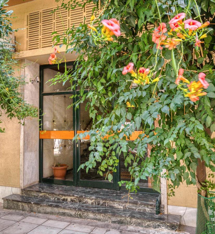 Elegant Light Two Bedroom Apartment In City Center アテネ エクステリア 写真